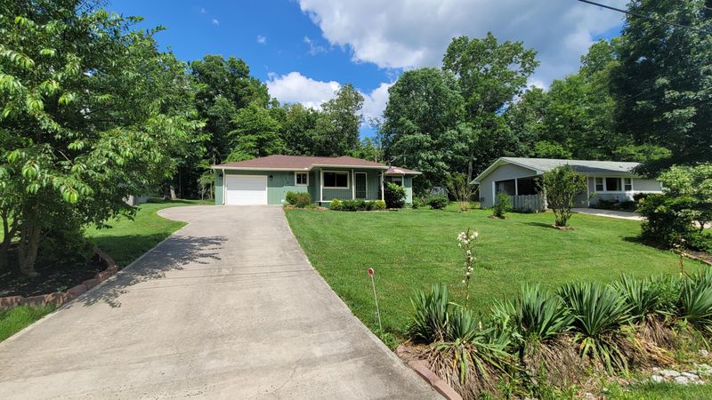 129 Jasper Dr, Crossville, TN 38558