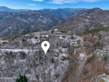 129 Laurel Way, Gatlinburg, TN 37738