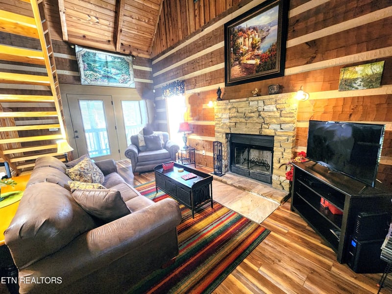 129 Mountain Brook Way, Cosby, TN 37722
