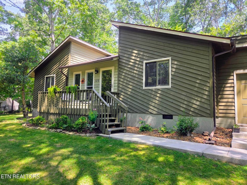 129 Norcross Rd, Crossville, TN 38558