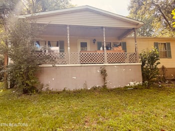 129 Old Bryant Ln, Rocky Top, TN 37769