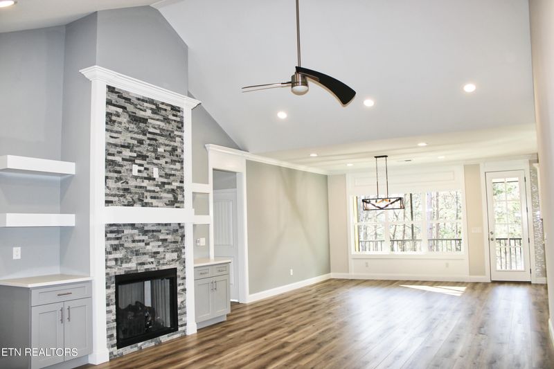 129 Ootsima Way, Loudon, TN 37774