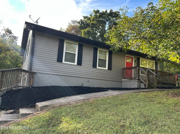 129 Pine Ridge Ln, Heiskell, TN 37754