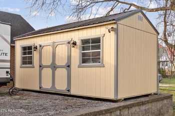129 S Kingston Ave, Rockwood, TN 37854