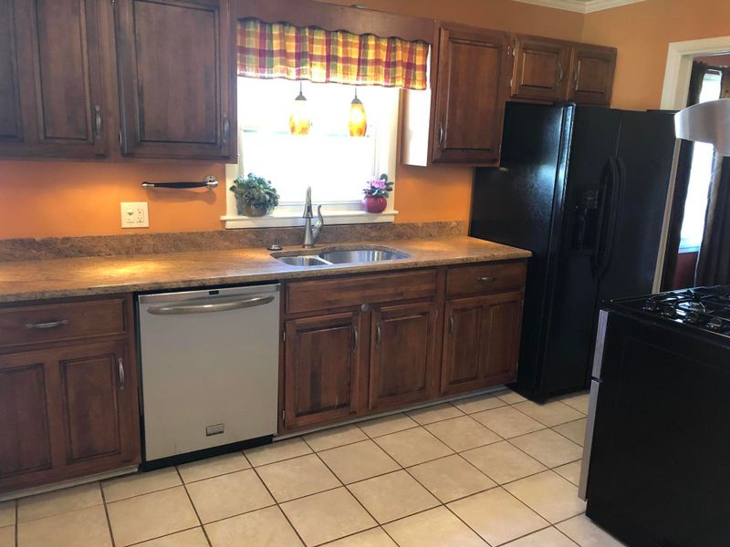 129 Sheridan Cir, Oak Ridge, TN 37830
