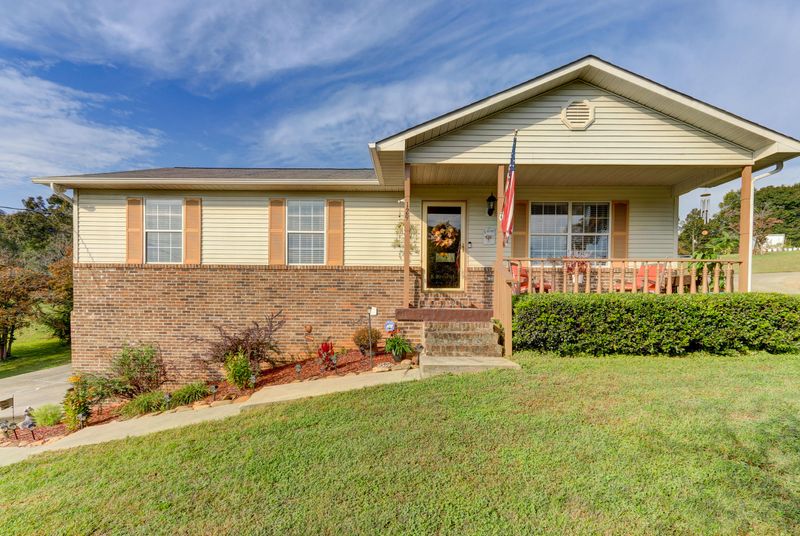129 Thompson Cir, Loudon, TN 37774