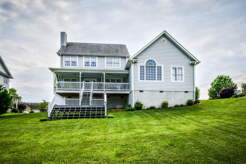 129 Trillium Dr, Andersonville, TN 37705