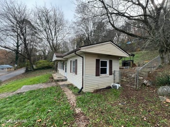 129 Turkey Rd, Powell, TN 37849