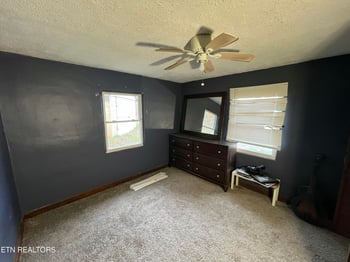 129 Turkey Rd, Powell, TN 37849