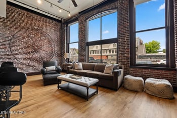 129 W Jackson Ave #102, Knoxville, TN 37902