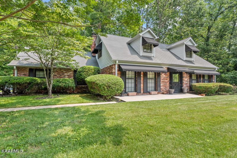 129 Windham Rd, Oak Ridge, TN 37830