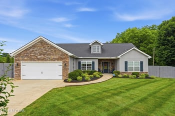 1290 Harrison Rd, Lenoir City, TN 37771