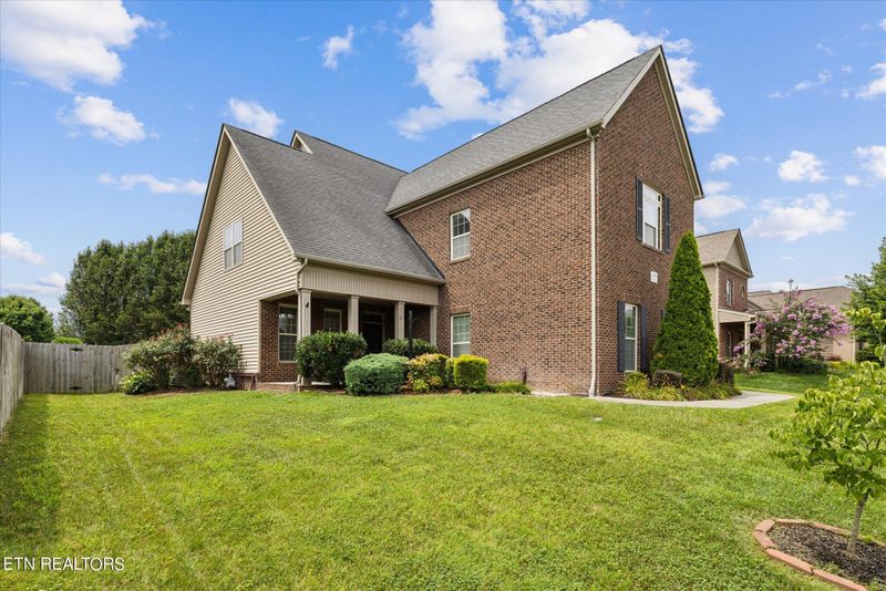12912 Pine Meadows Ln, Knoxville, TN 37934