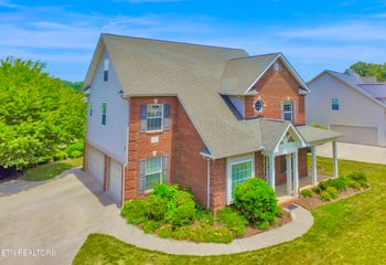 12927 Meadow Pointe Ln, Knoxville, TN 37934