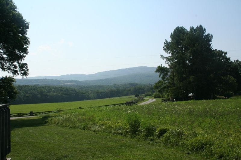 1293 Open Range Rd, Crossville, TN 38555