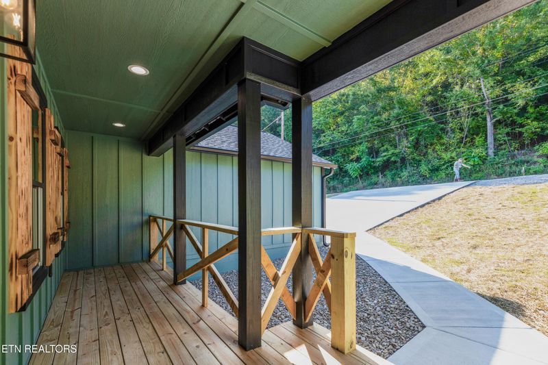 1293 Swan Pond Circle Rd, Harriman, TN 37748