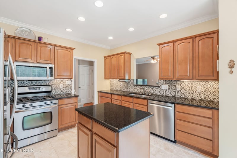 12936 Laurel Brooke Ln, Knoxville, TN 37934