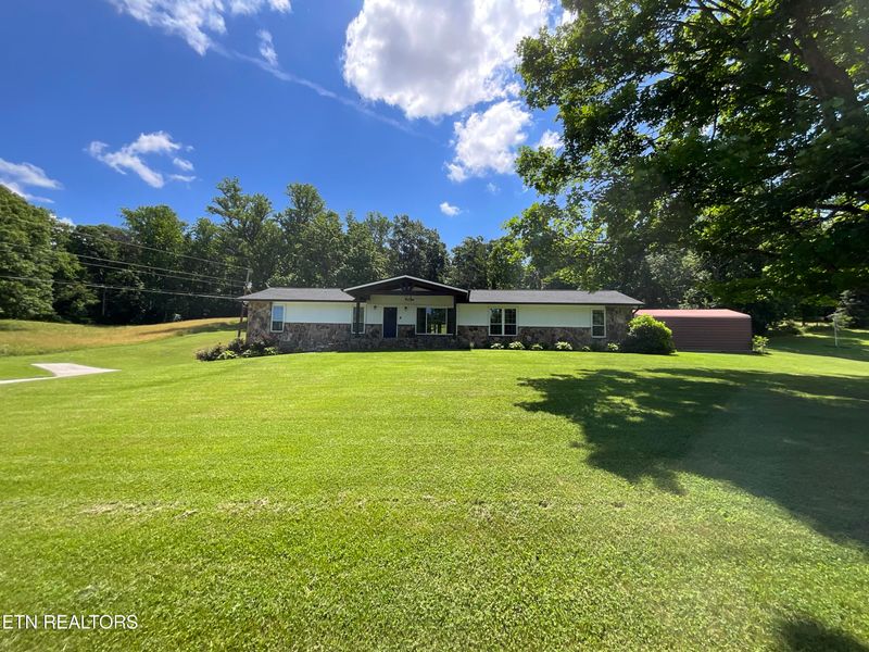 1295 Ailor Gap Rd, Luttrell, TN 37779