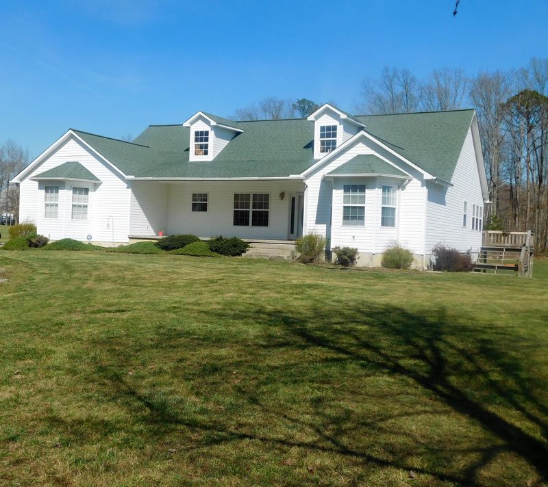 1296 Kingtown Rd, Winfield, TN 37892