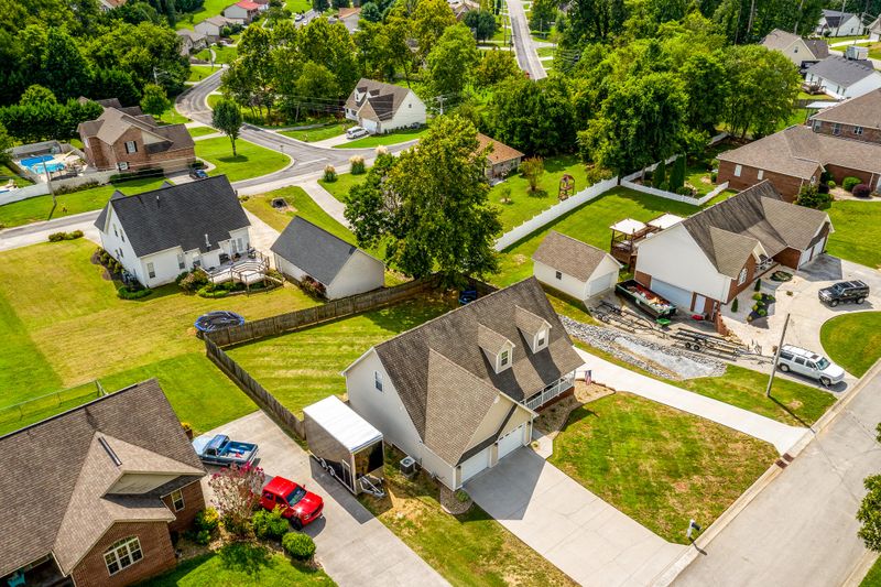 1297 Brookfield Dr, Morristown, TN 37814