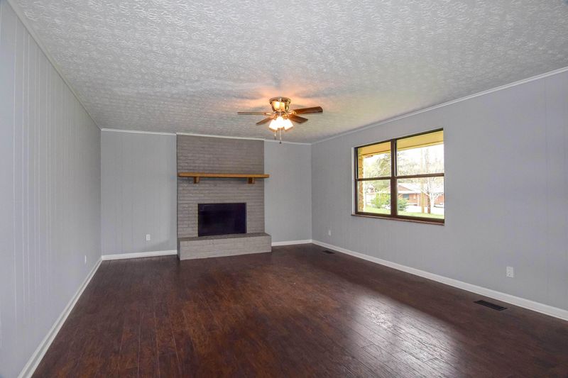 1298 Tazewell Pike, Corryton, TN 37721