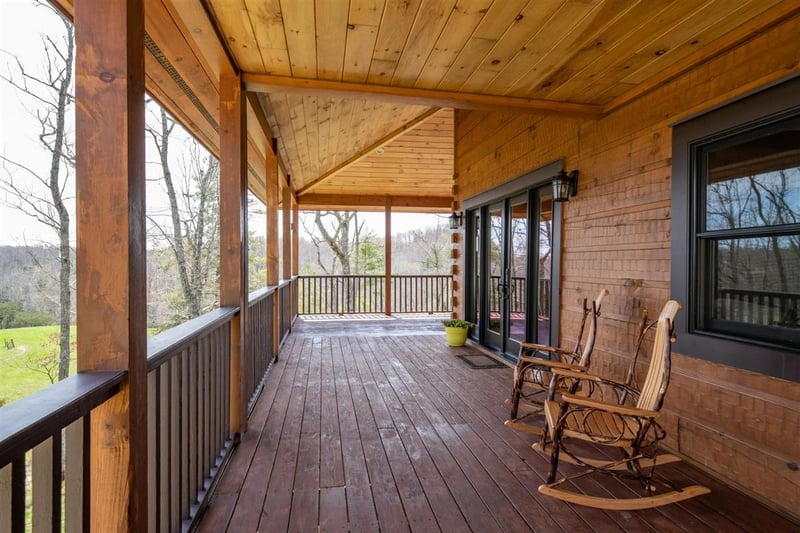 1299 Bud West Ln, Oneida, TN 37841