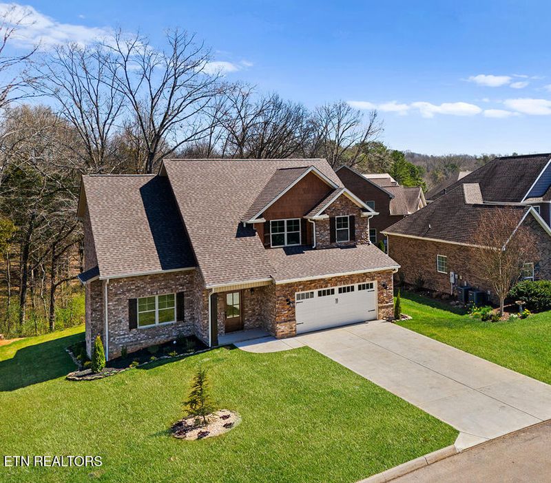 1299 Cheyenne Blvd, Lenoir City, TN 37772