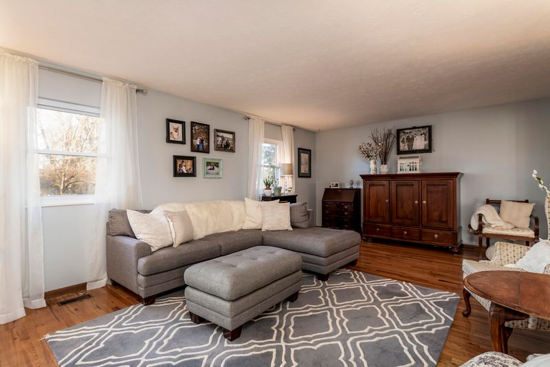 13 Cooper Ln, Oak Ridge, TN 37830