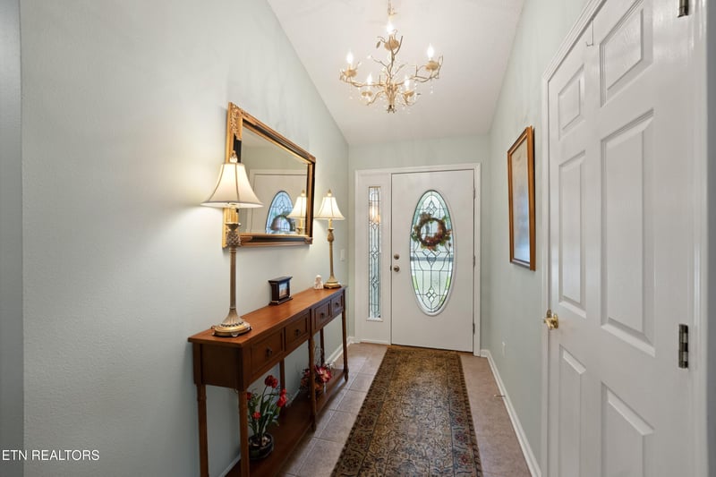 13 Kent Ct, Crossville, TN 38558
