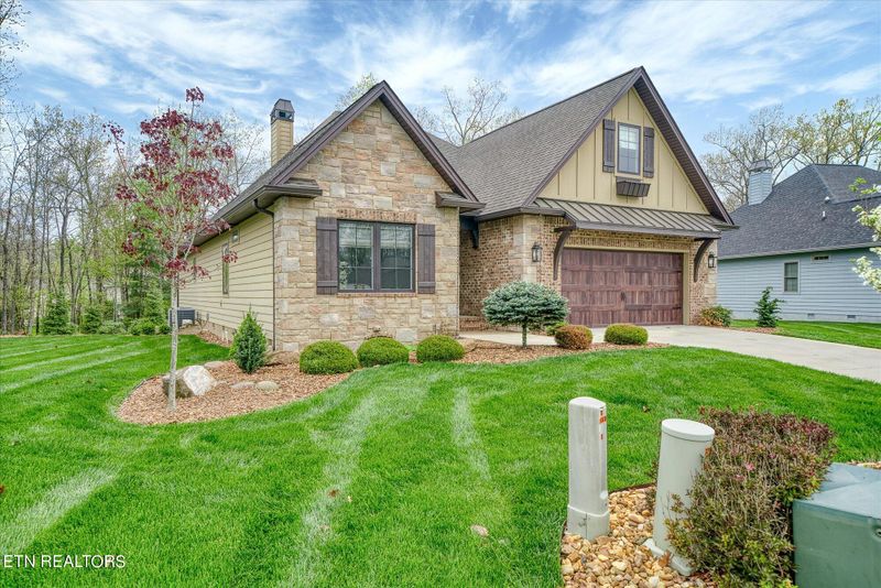 13 Oak Leaf Cir, Fairfield Glade, TN 38558