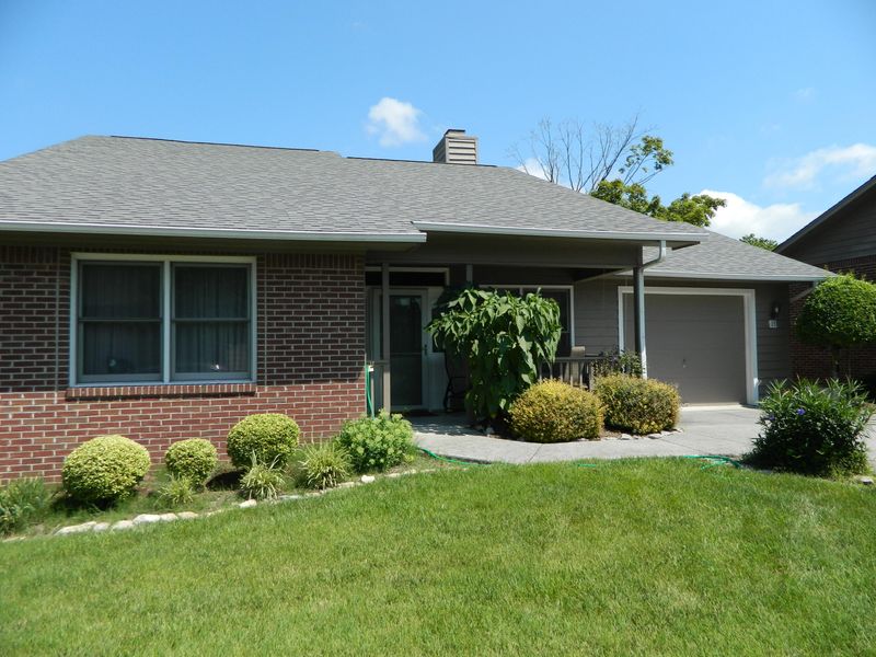 13 Rivers Ct, Oak Ridge, TN 37830