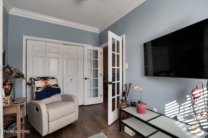 13 Riverview Dr, Oak Ridge, TN 37830