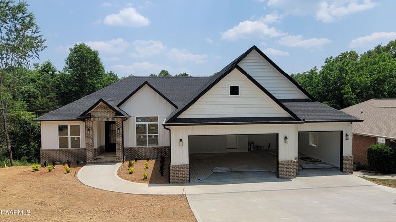 130 Amohi Way, Loudon, TN 37774