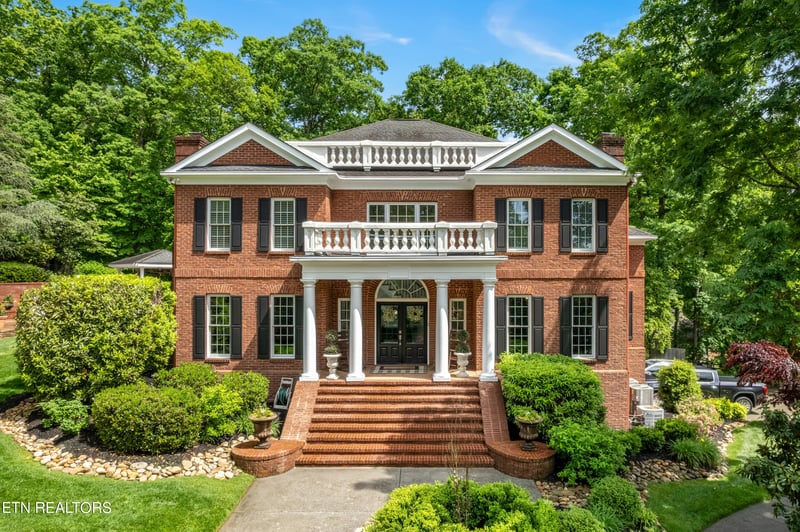 130 Ashford Ln, Lenoir City, TN 37772