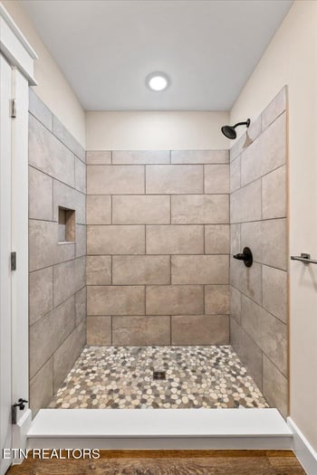 130 Azalea Ln #5, Jacksboro, TN 37757