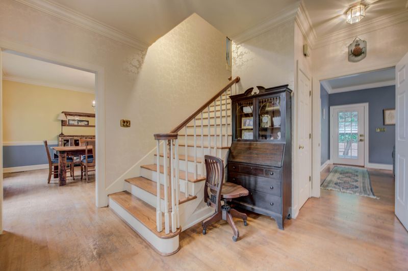 130 Balboa Cir, Oak Ridge, TN 37830