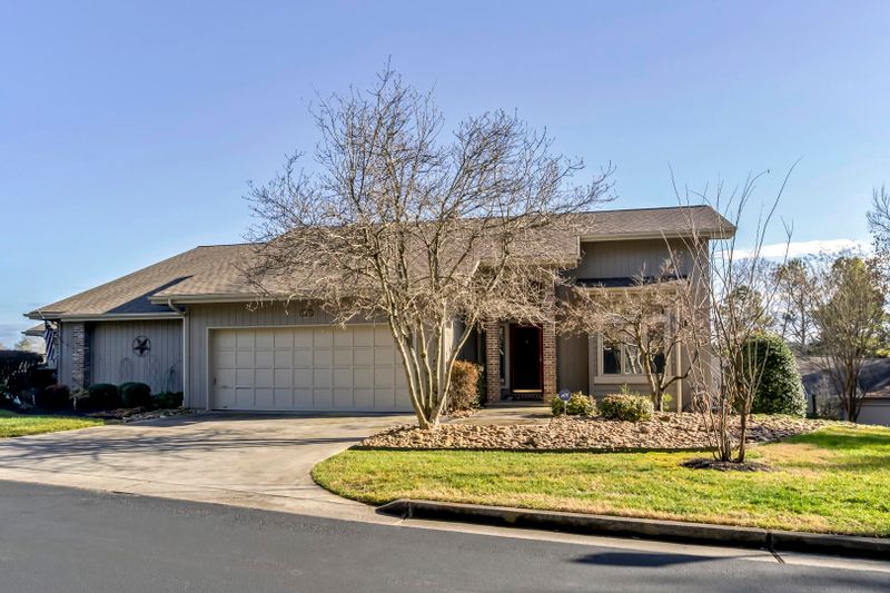 130 Bokoshe Cir, Loudon, TN 37774