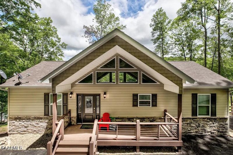 130 Browder Ln, Lafollette, TN 37766
