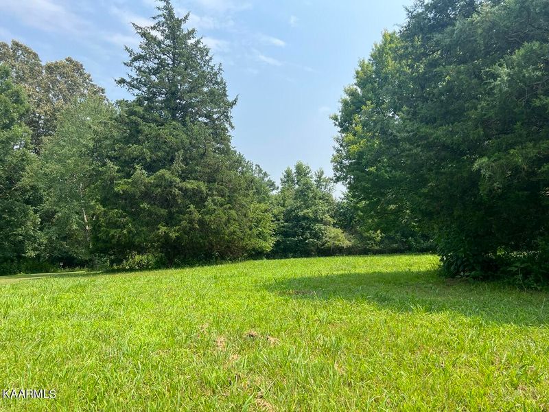 130 Caddy Dr, Loudon, TN 37774
