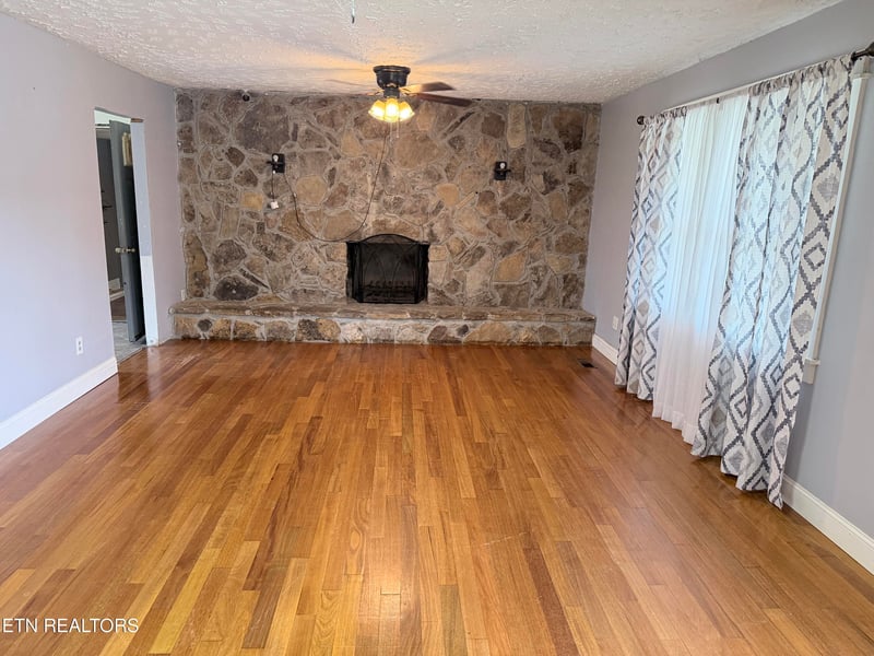 130 County Road 306, Sweetwater, TN 37874