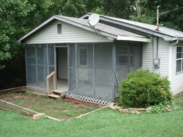 130 Cox Ln, Clinton, TN 37716