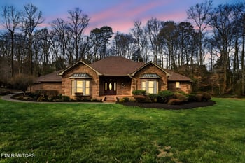 130 Danbury Dr, Oak Ridge, TN 37830