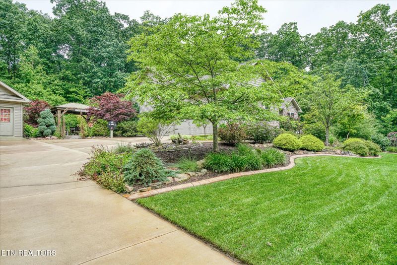 130 Folkstone Rd, Crossville, TN 38558