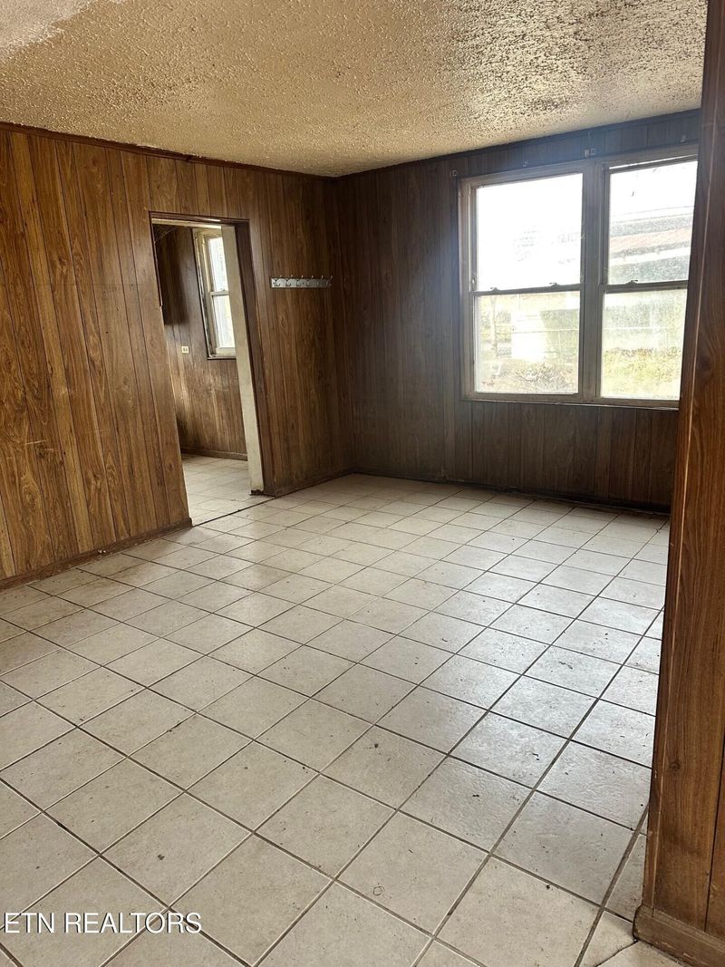 130 Goucher Cir, Oak Ridge, TN 37830