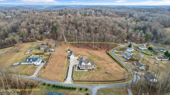 130 Hendren Ln, Clinton, TN 37716