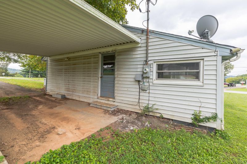 130 Highland Ave, Calhoun, TN 37309