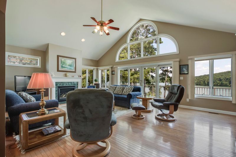 130 Kiowa Way, Loudon, TN 37774