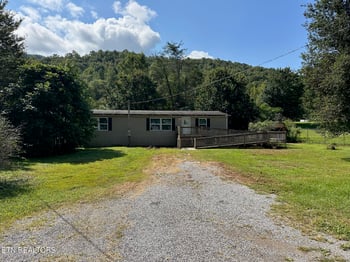 130 Lowwood Ln, Newcomb, TN 37819