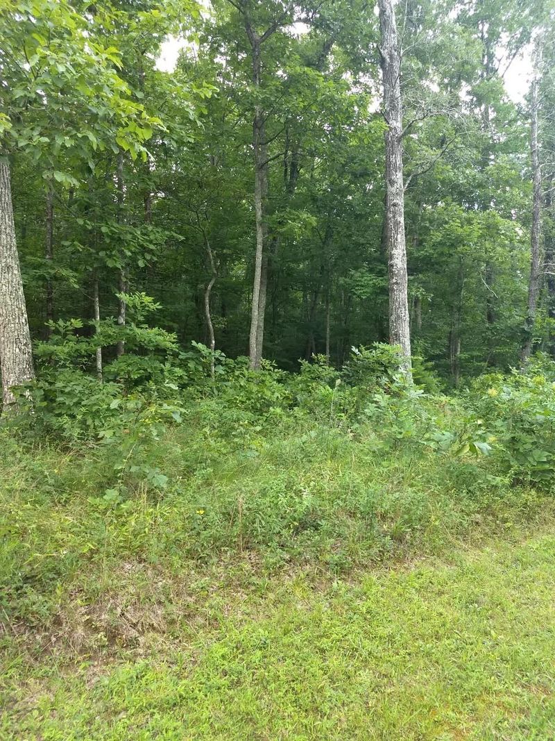 130 Manchester Rd, Crossville, TN 38558
