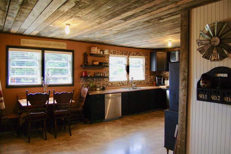 130 Maple St, Greenback, TN 37742